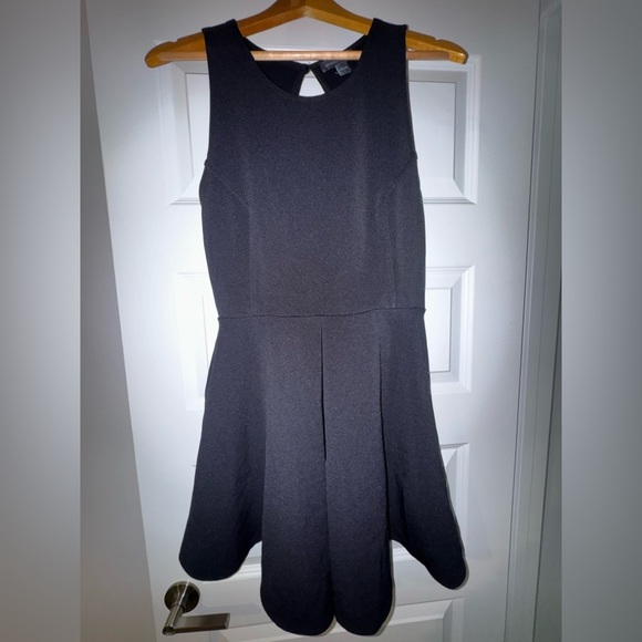 Kendall & Kylie Black Fit and Flare Mini Ribbed Dress - Picture 1 of 6